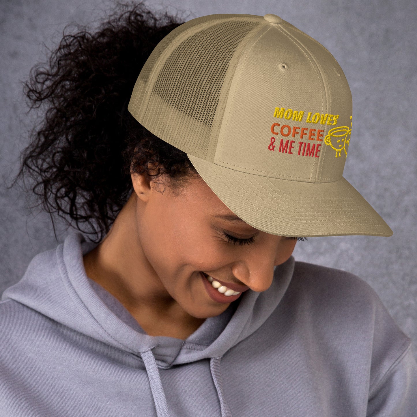 MOM & COFFEE Trucker Cap