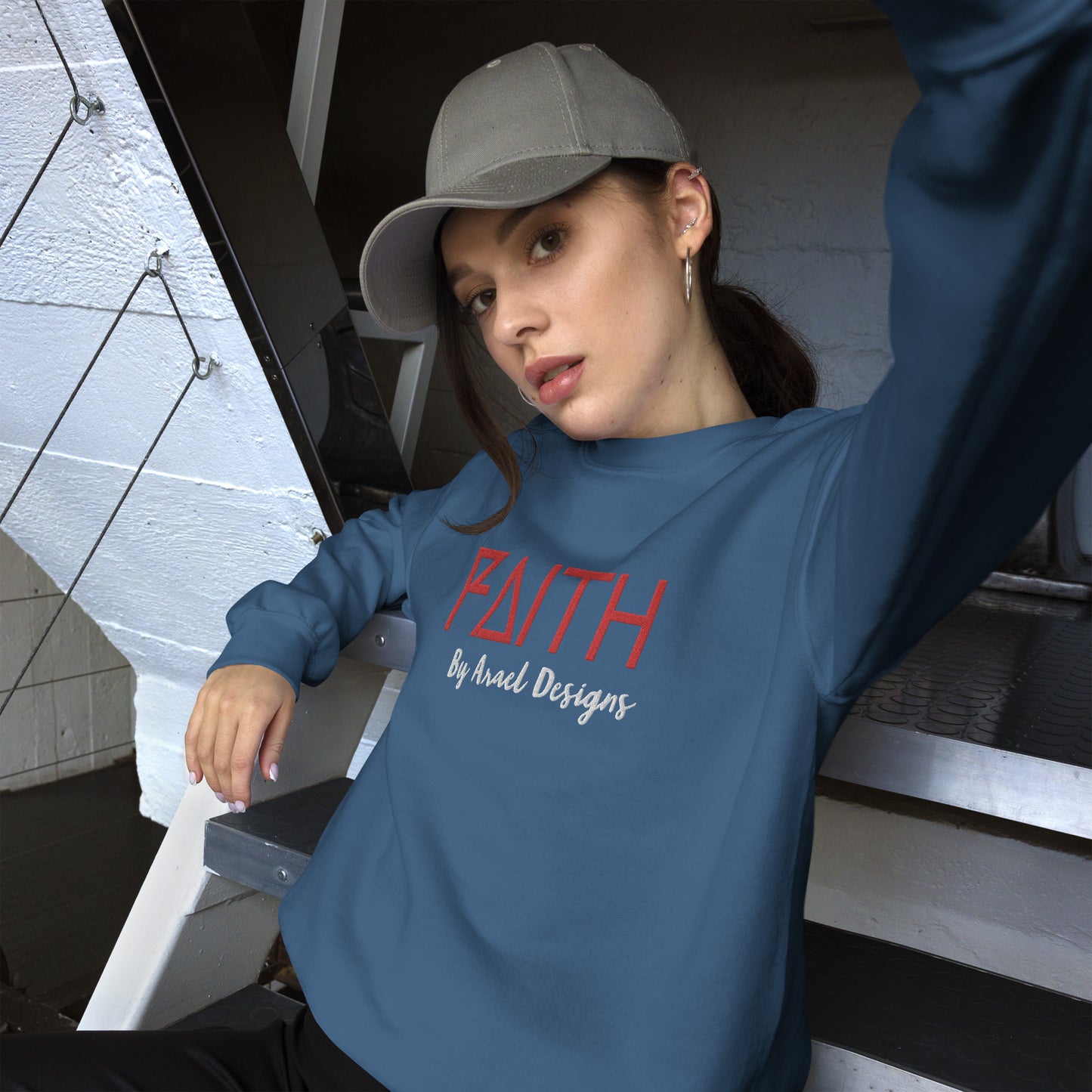 FAITH Unisex Sweatshirt